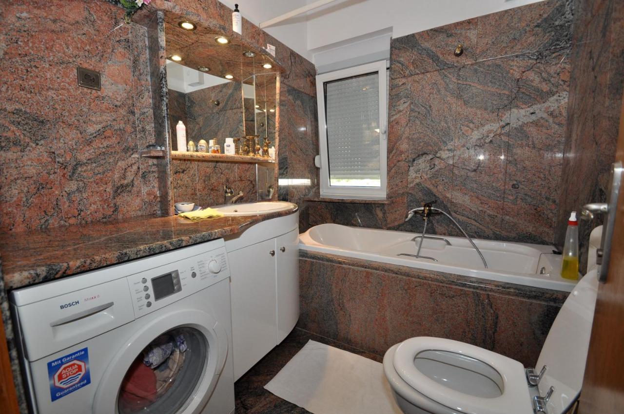 Guesthouse Kamen Kuca Подстрана Екстер'єр фото